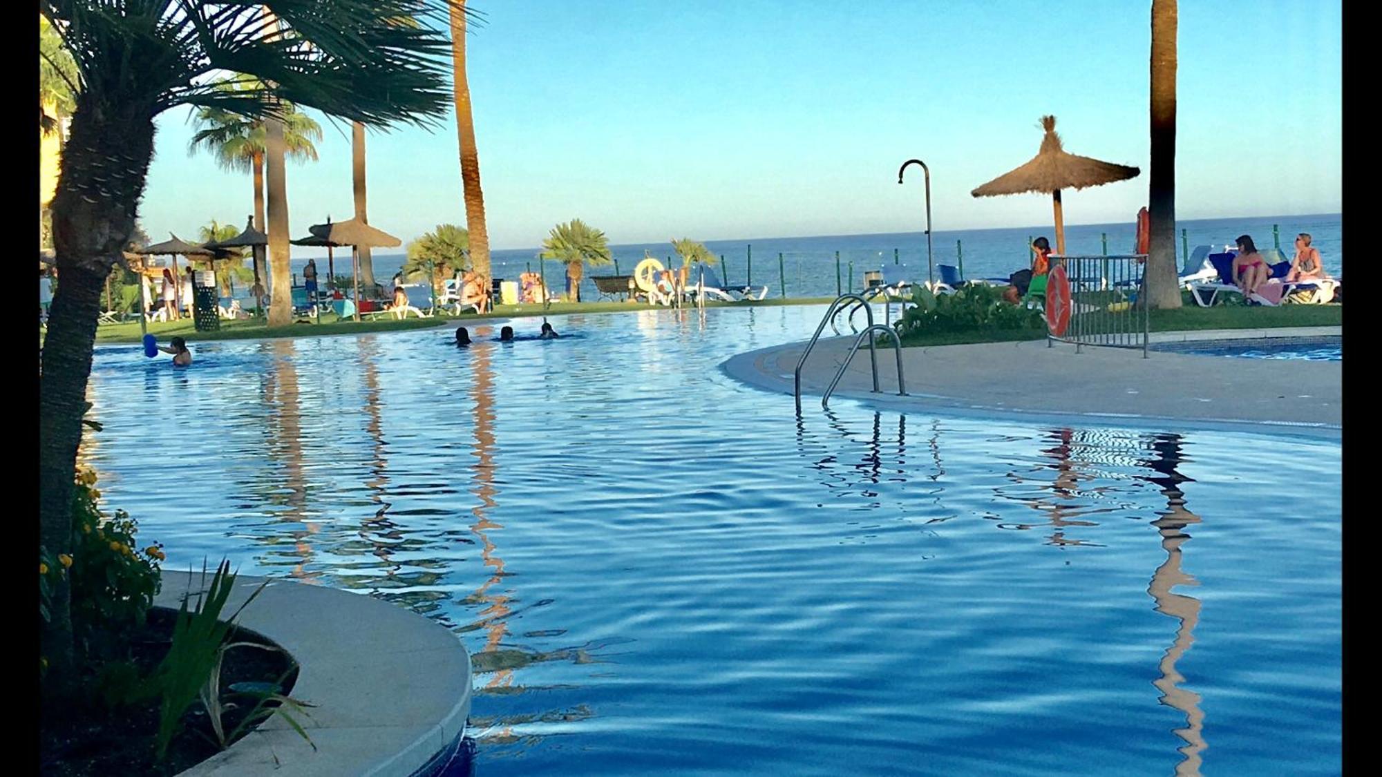 Mi Capricho 170 Beachfront Apartment Sitio de Calahonda ภายนอก รูปภาพ